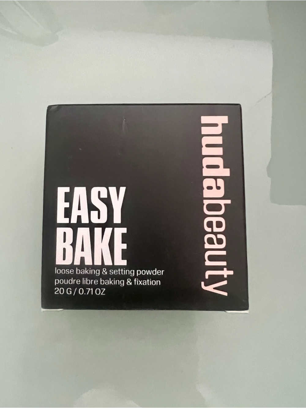 Huda Beauty - Easy Bake Loose Baking & Setting Powder in Pound Cake - NEW